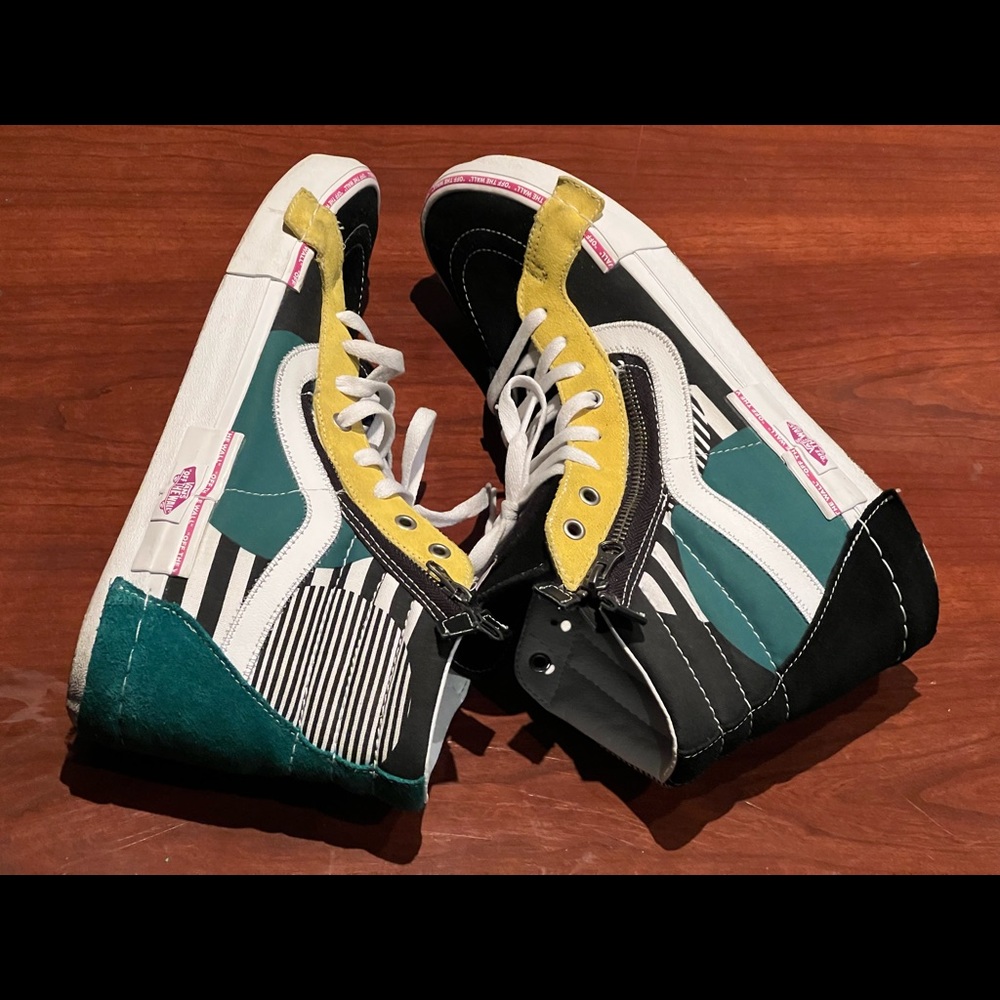 Vans - Picture 5 of 5